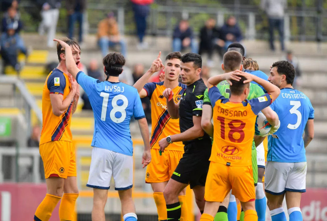 NapoliRoma Primavera finisce in rissa immagini vergognose Il Giornale di Napoli NapoliRoma Primavera finisce in rissa immagini vergognose Il Giornale di Napoli